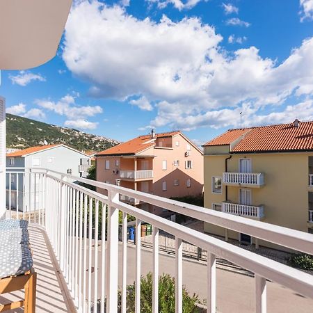 Beautiful Apartment Lovorka 6 , Baska, Krk Exterior foto